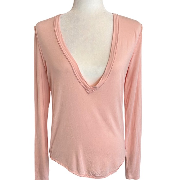 Free People Tops - We The Free Free People Womens XS Peach Pink Deep V Neck Long Sleeve Seam Top